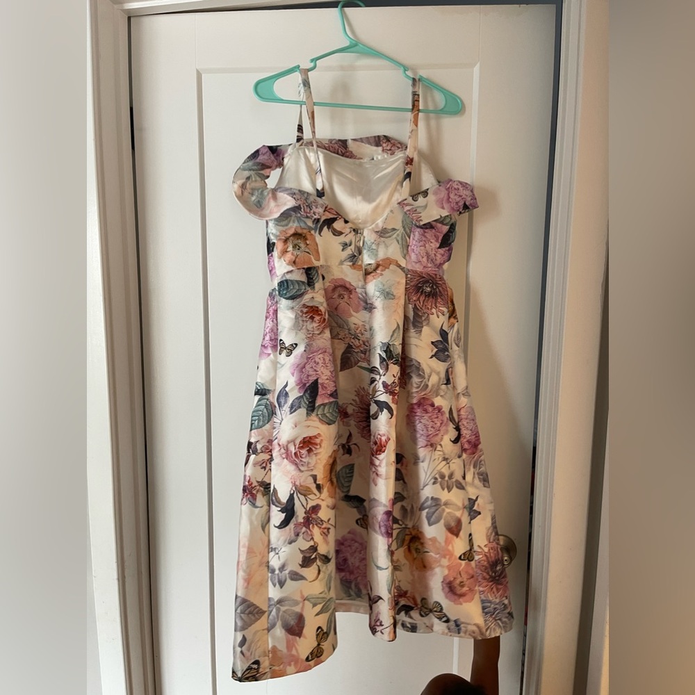 Cute wedding/cocktail dress (worn once) in great condition